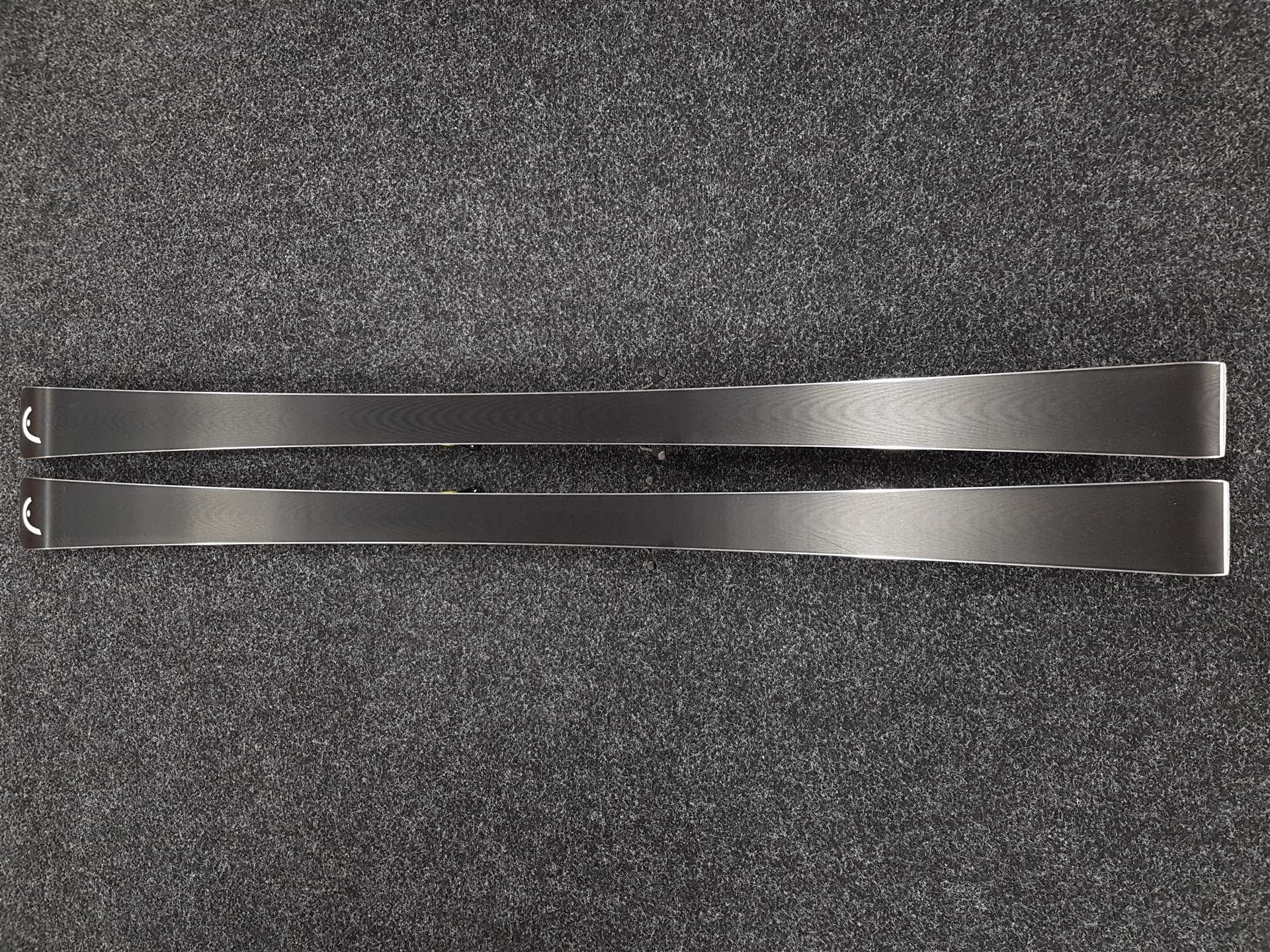 Použité lyže HEAD I.Speed + vázání Fischer RC4 13