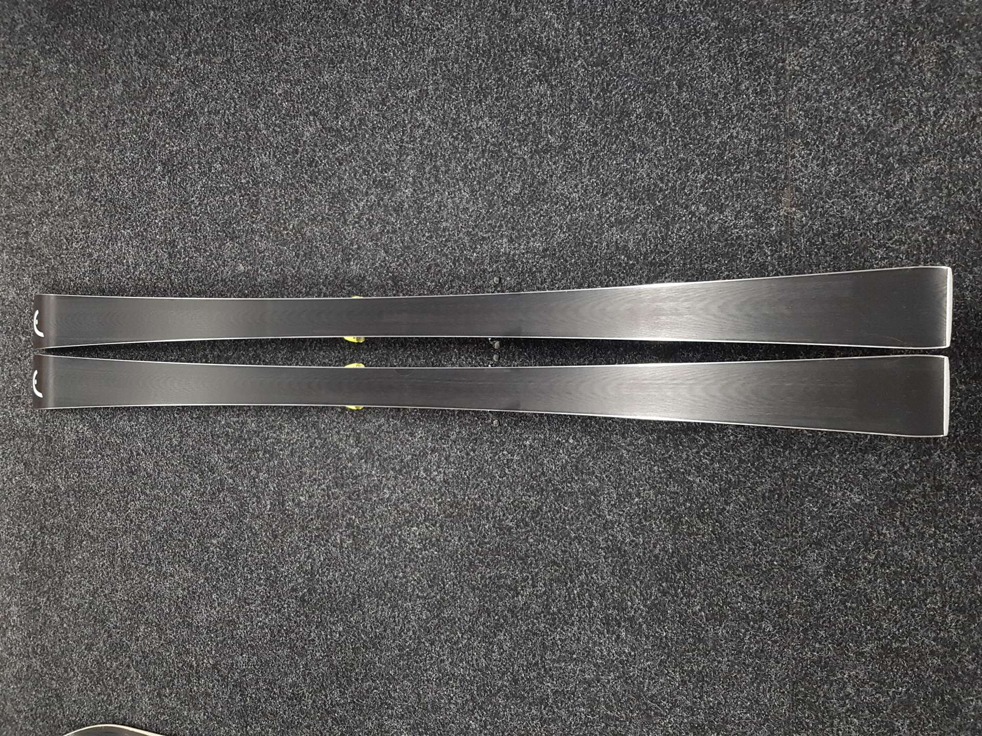 Schiuri HEAD I/Race folosite + legături Head FF Evo 14