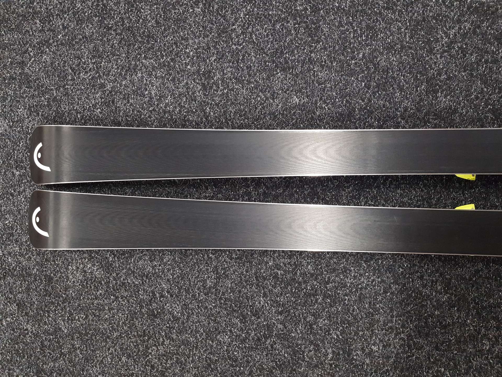 Schiuri HEAD I/Race folosite + legături Head FF Evo 14