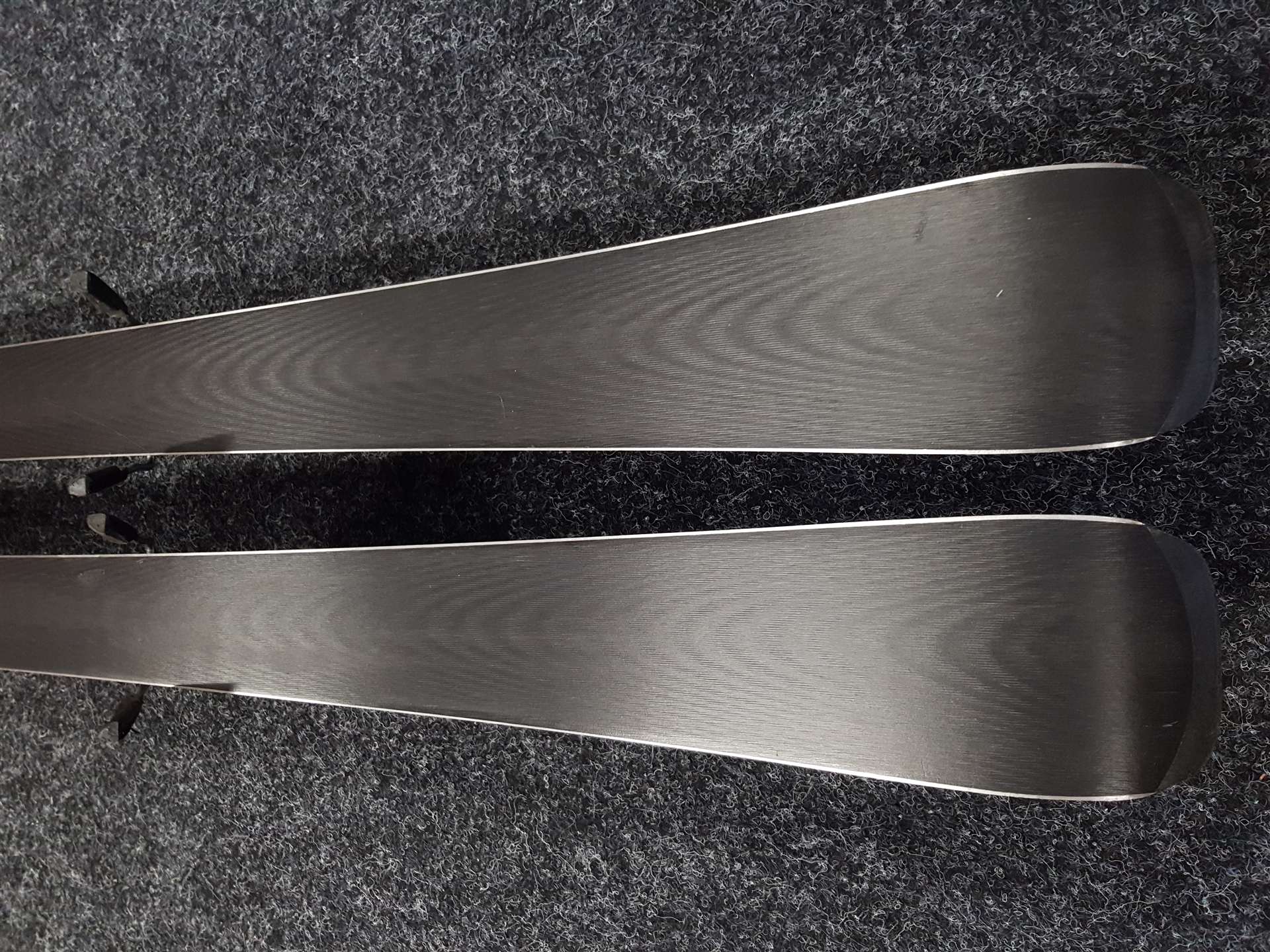 Použité lyže VOLKL RTM 7.4 + viazanie Salomon 10