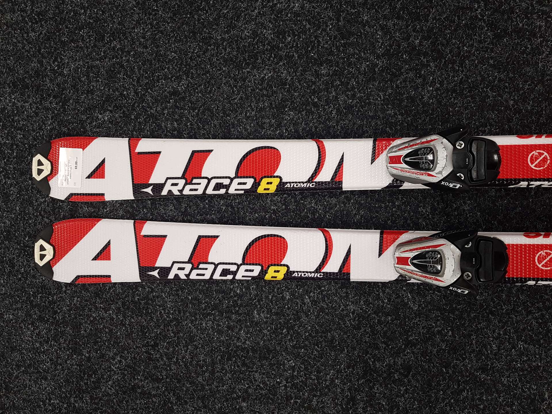 Używane narty dziecięce ATOMIC Race 8 + wiązania Atomic Evox 7