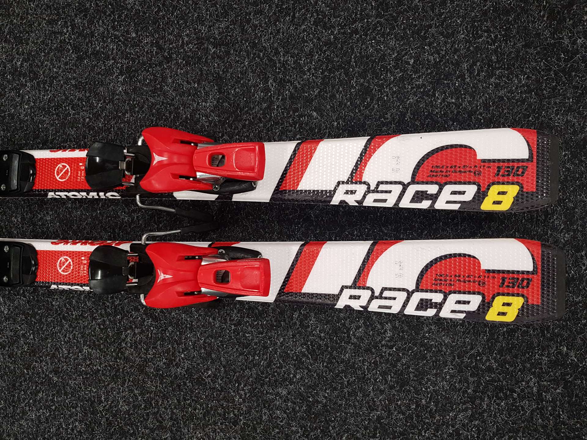 Używane narty dziecięce ATOMIC Race 8 + wiązania Atomic Evox 7