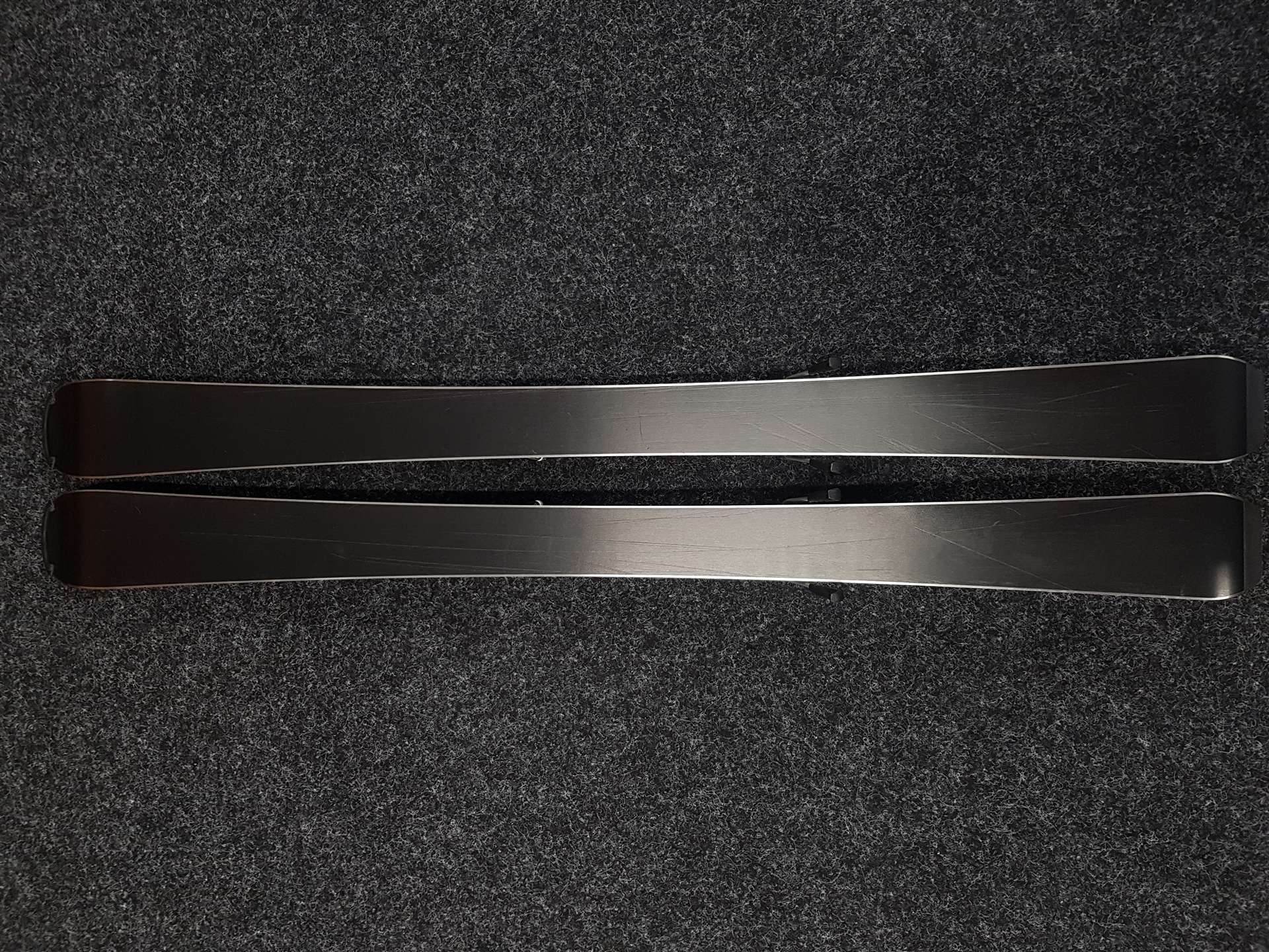 Použité detské lyže ARTIS Talent + viazanie Tyrolia 4,5