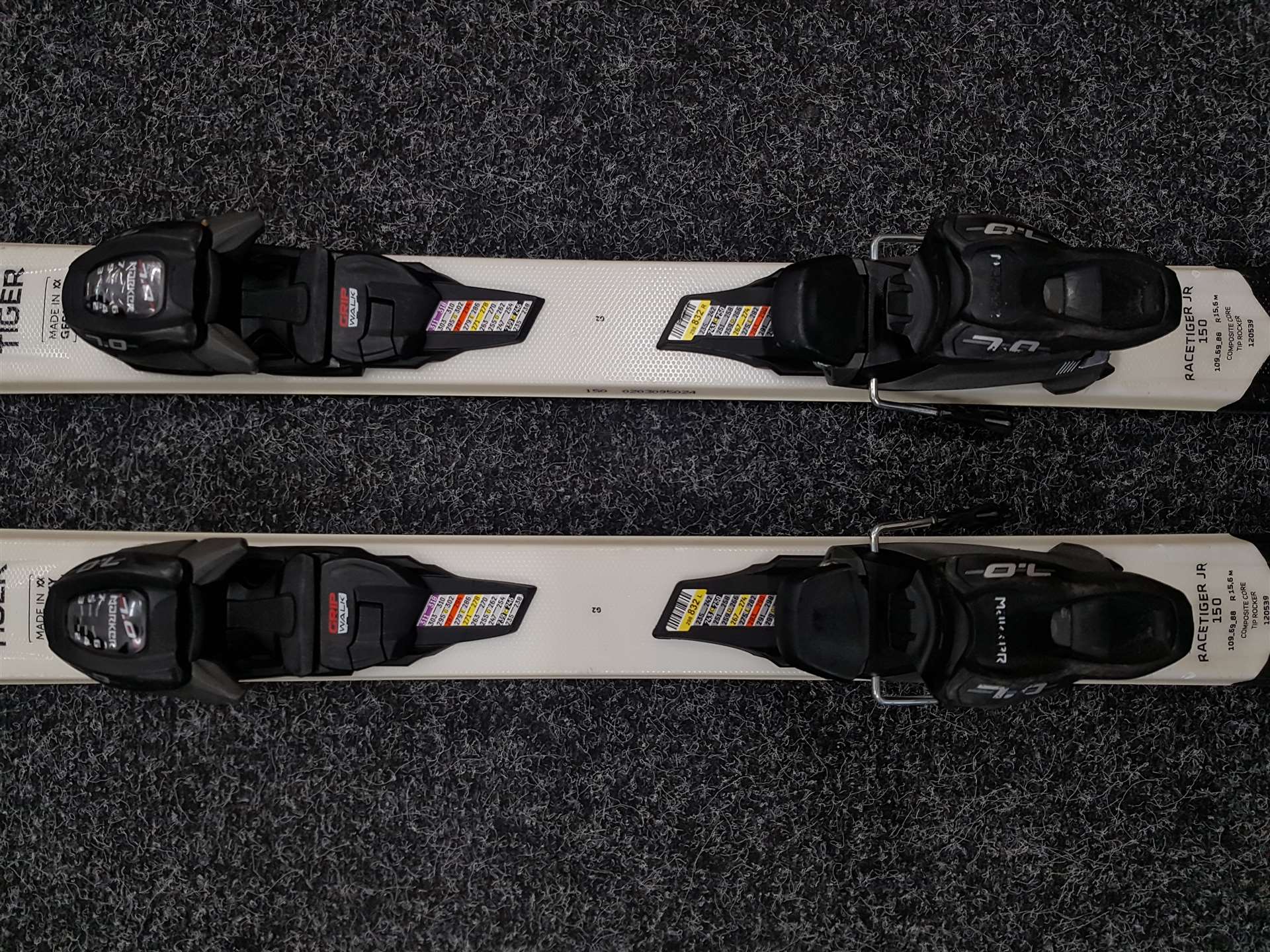 Bazárové lyže VOLKL Race Tiger 16