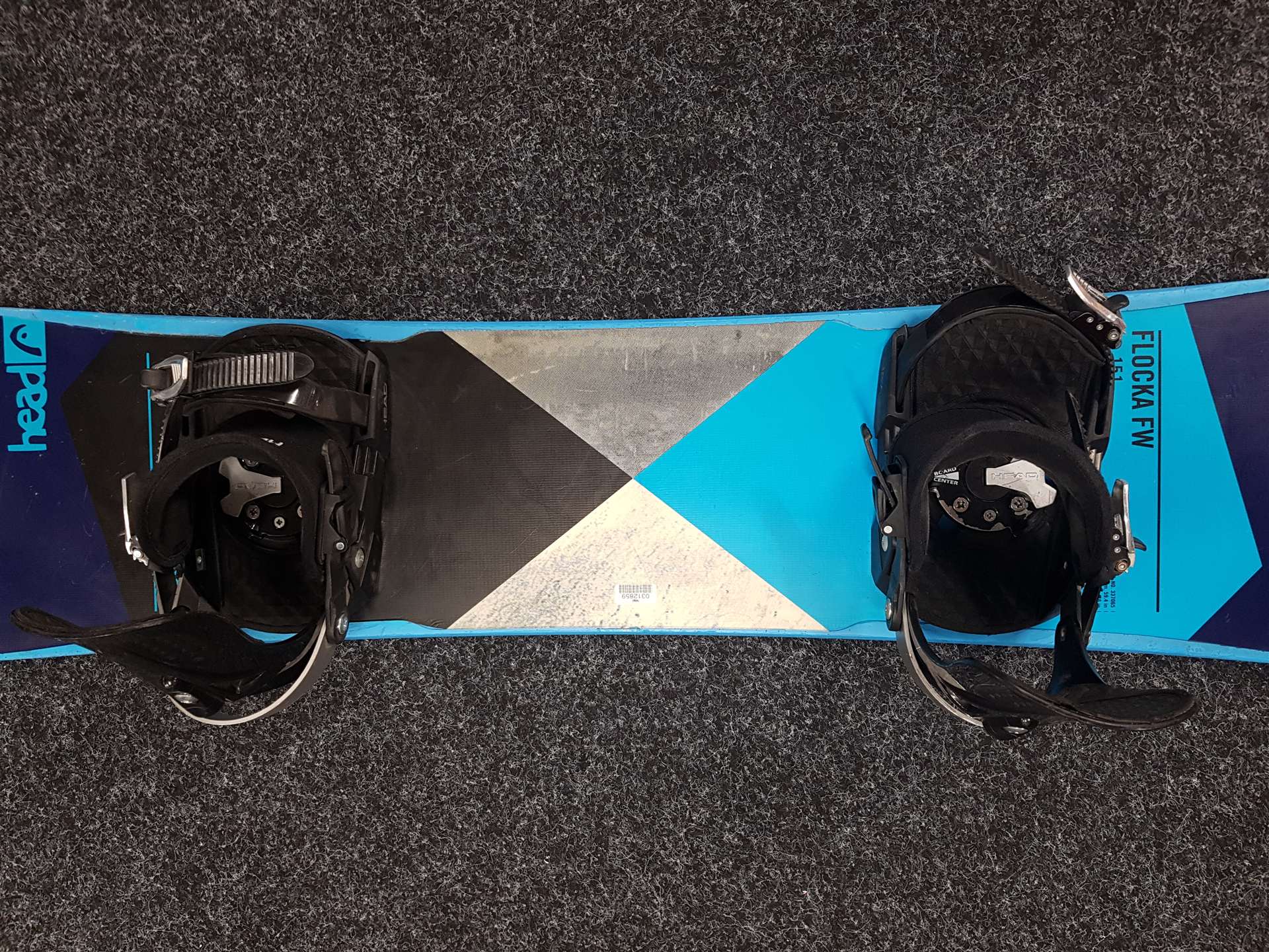 Snowboard HEAD Flocka FW folosit + legături Head mărimea M