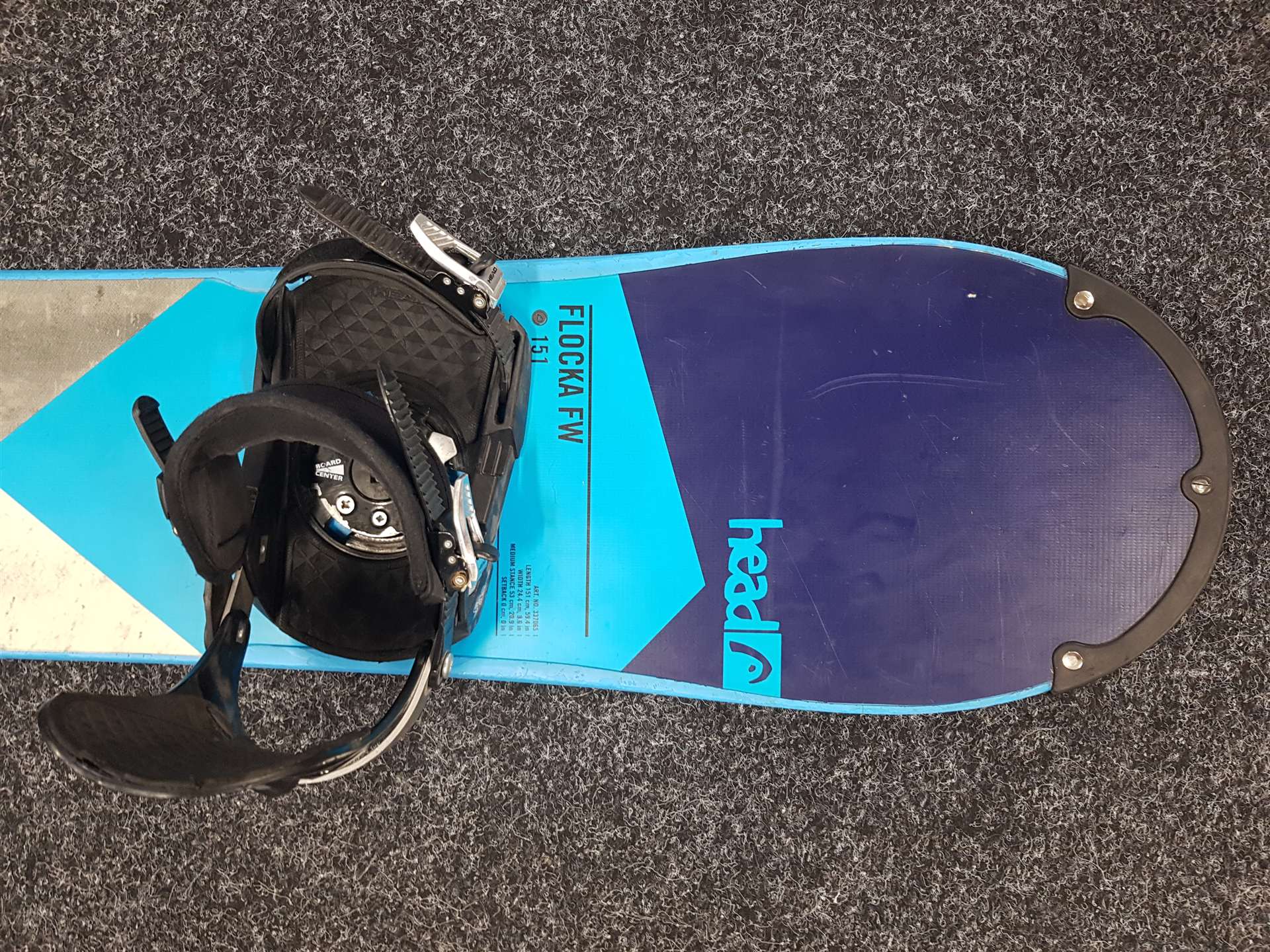 Snowboard HEAD Flocka FW folosit + legături Head mărimea M