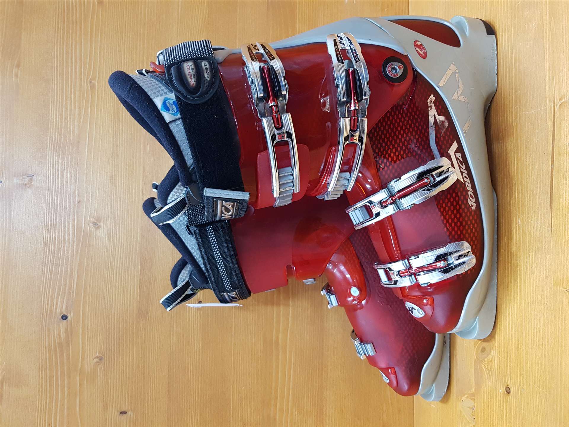 Použité lyžiarky NORDICA Beast  X10