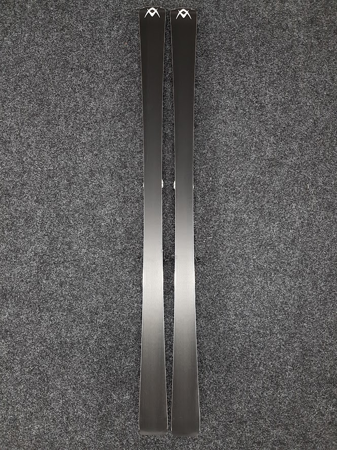 Bazaar Ski Völkl Racetiger RC UVO