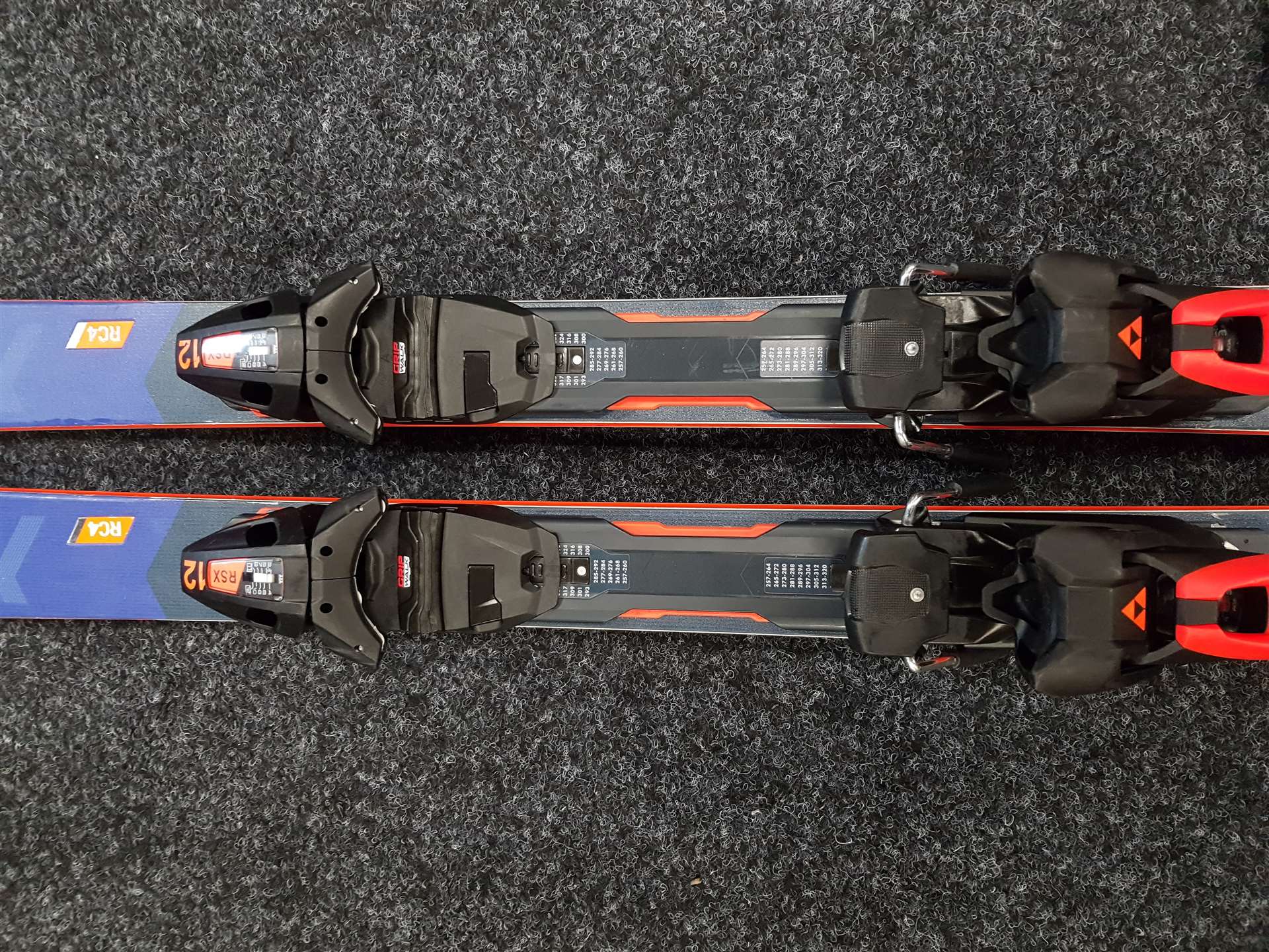 Použité lyže FISCHER The Curv DTX + vázání Fischer RSX 12