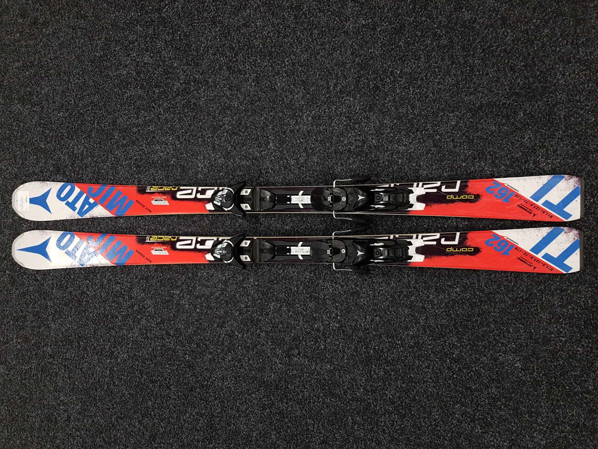 Použité lyže ATOMIC Race Ti + vázání Atomic XTO 12
