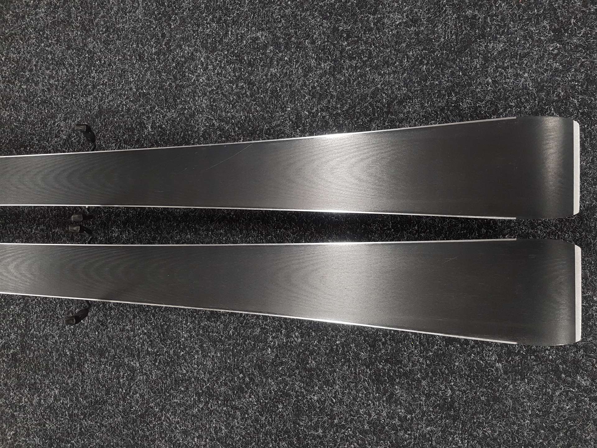 Esquís ROSSIGNOL Zenith SX usados + fijaciones Look Xpress 10