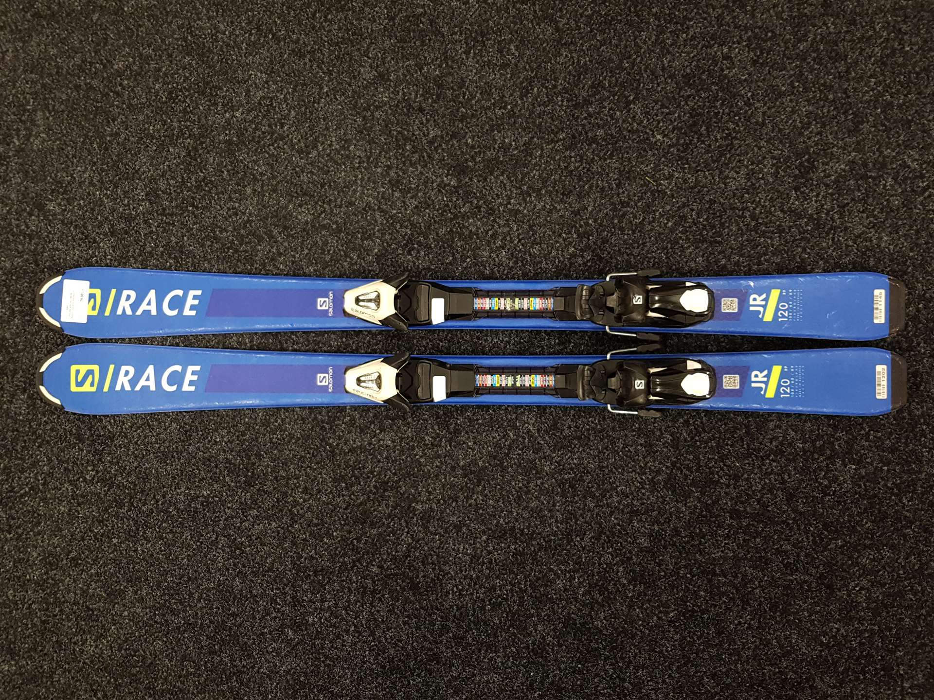 Gebrauchte SALOMON Race-Ski + Salomon 5-Bindungen