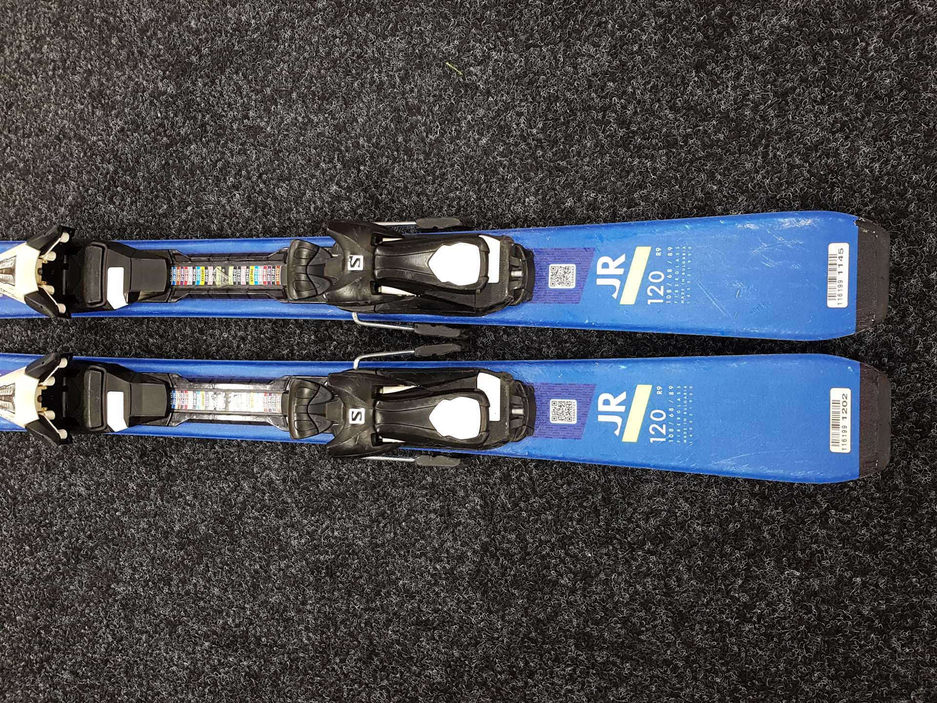 Gebrauchte SALOMON Race-Ski + Salomon 5-Bindungen