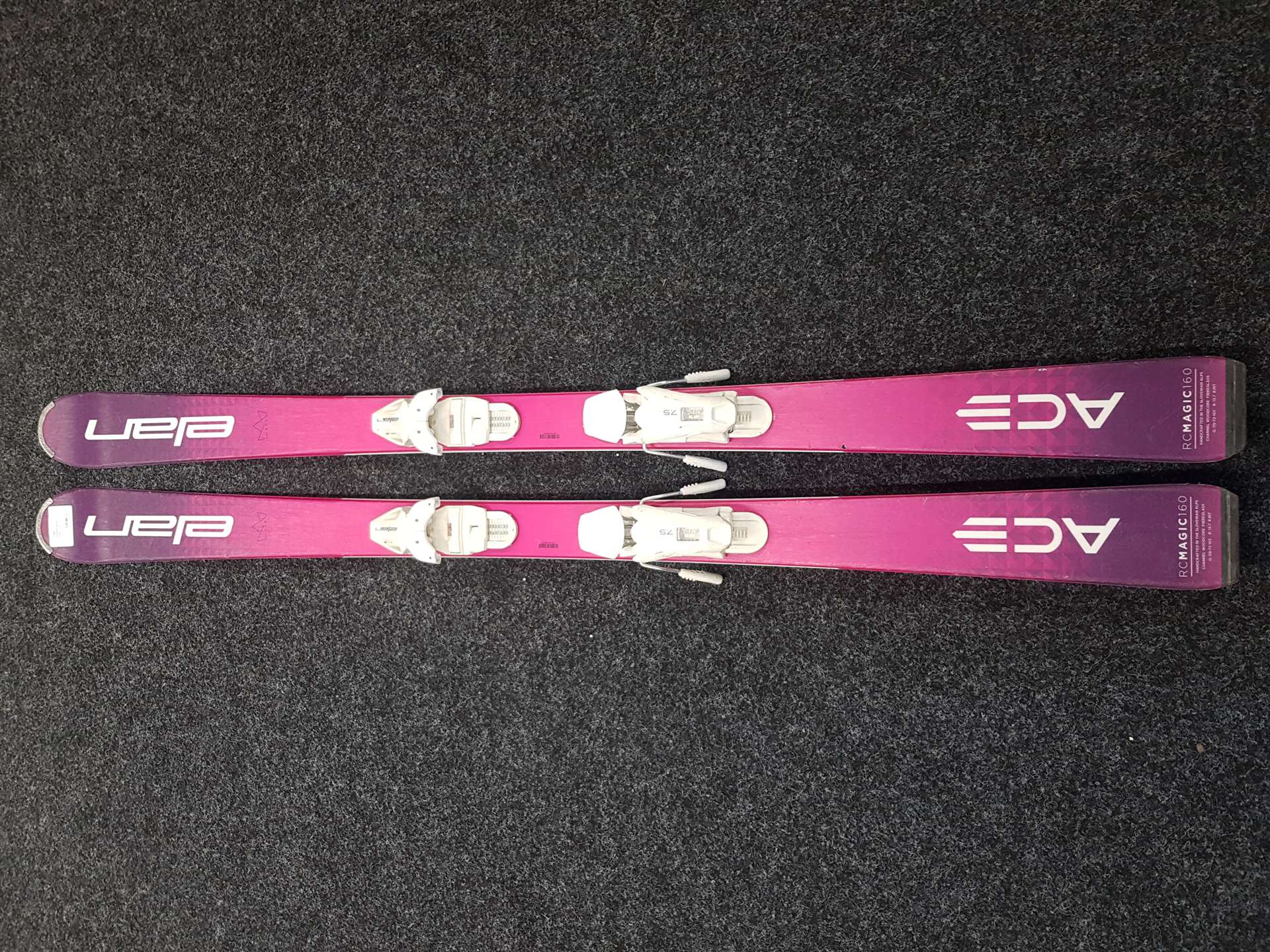 Gebrauchte ELAN Ace Ski + Elan 7.5 Bindungen