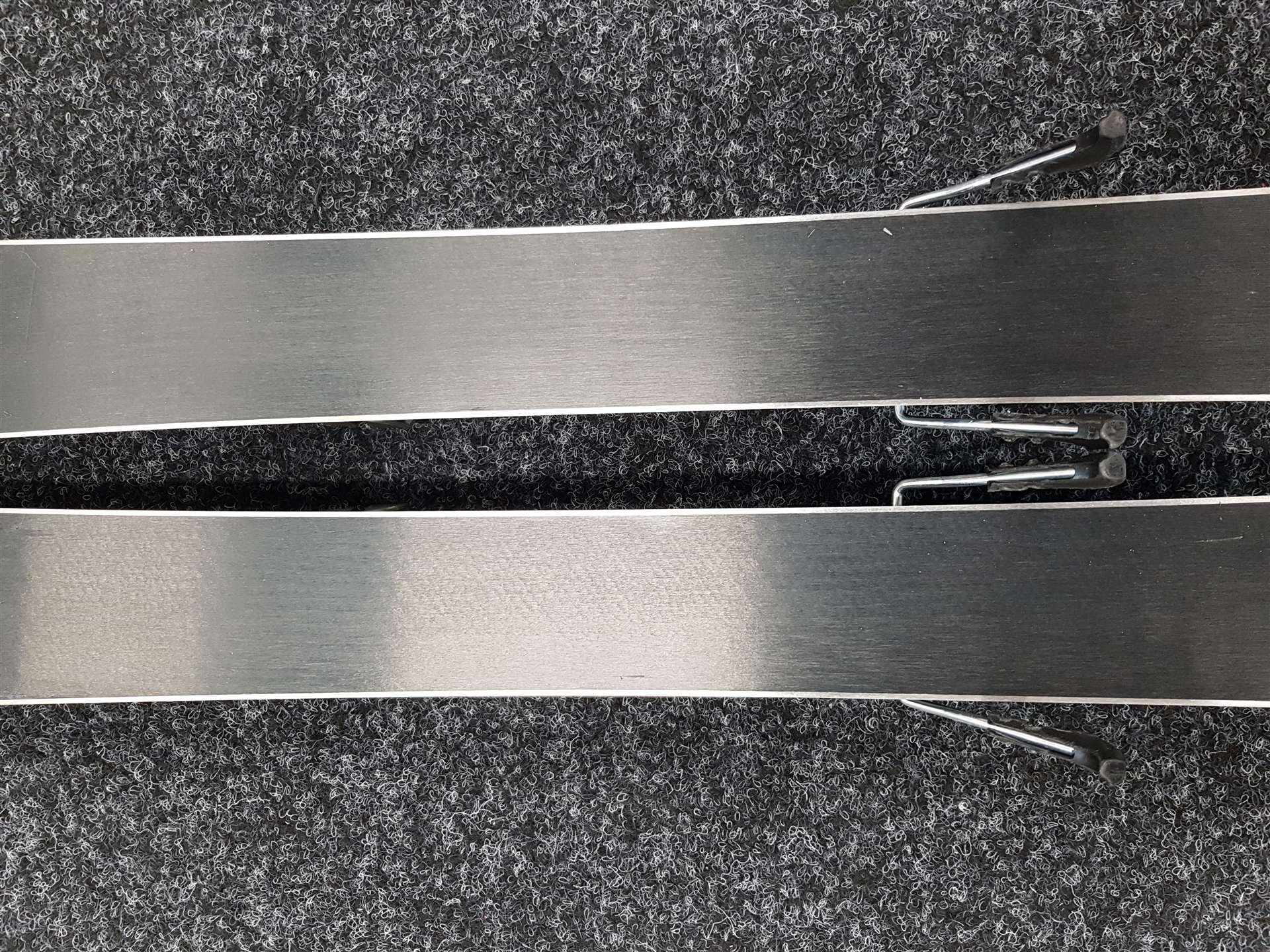 Použité dětské lyže VOLKL Deacon JR + vázání Marker 4.5