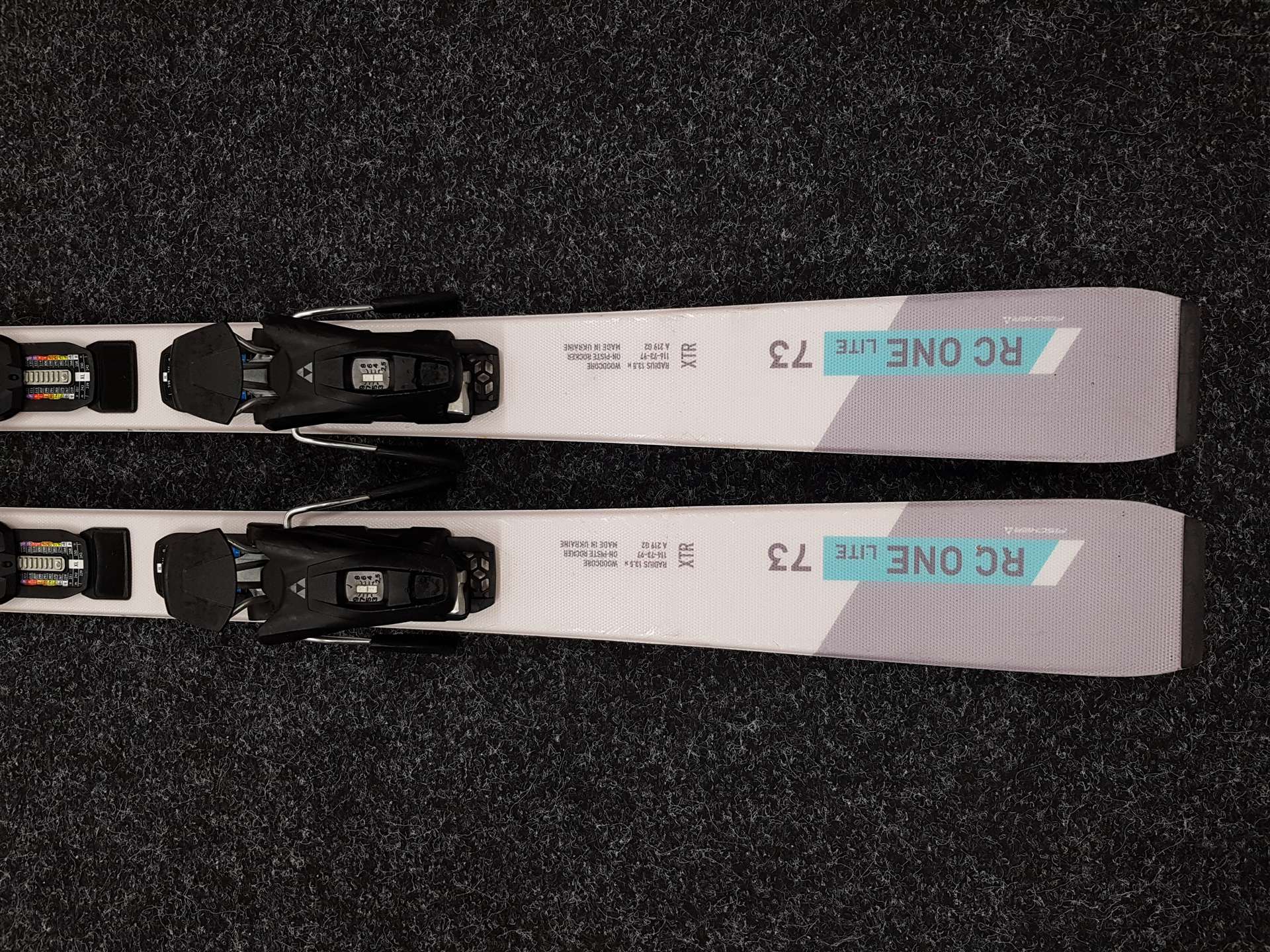 Gebrauchte FISCHER One Lite 73 Ski + Fischer RS 9 Bindungen