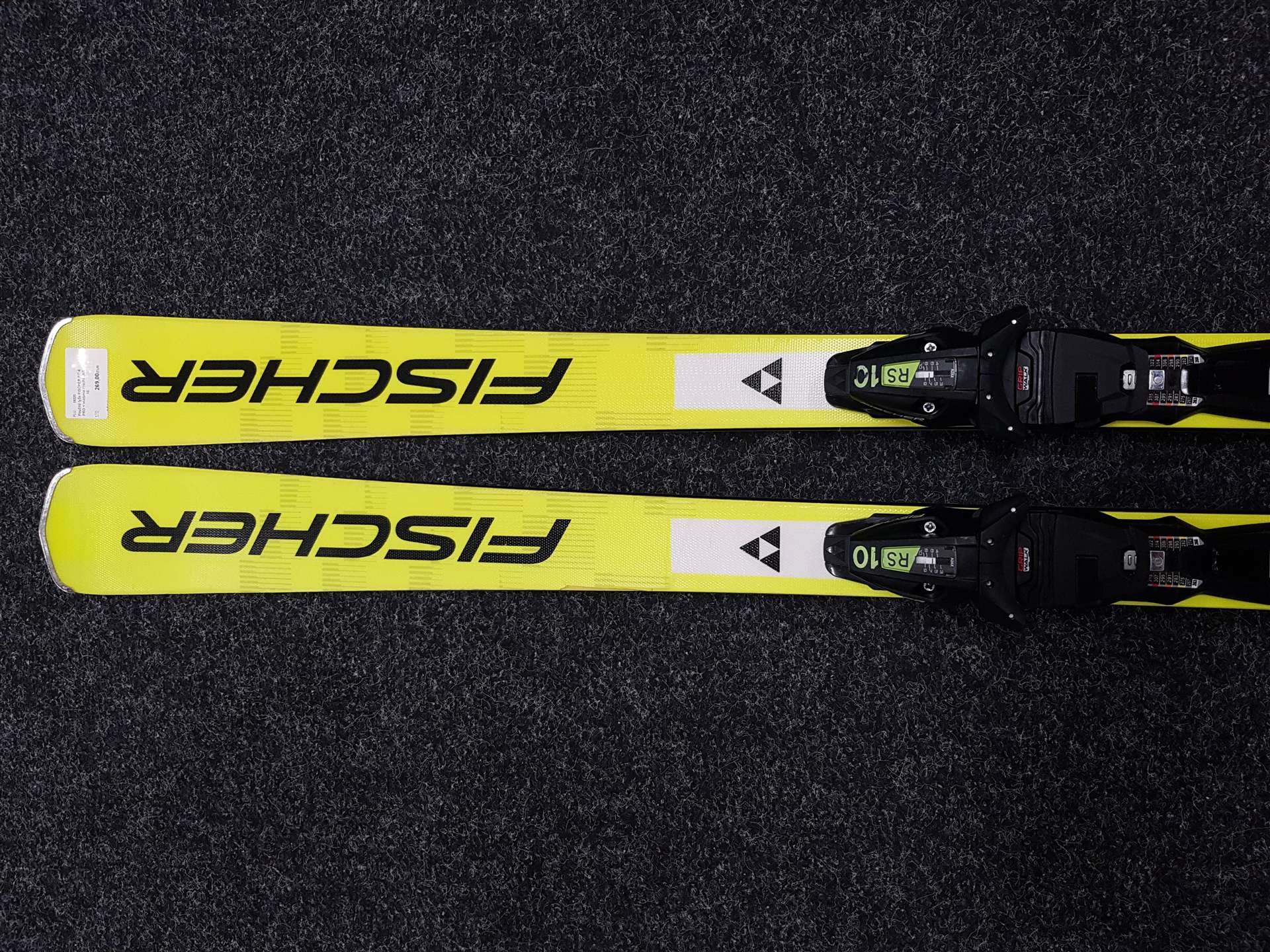 Gebrauchte FISCHER RC 4 PRO Ski + Fischer RS 10 Bindungen
