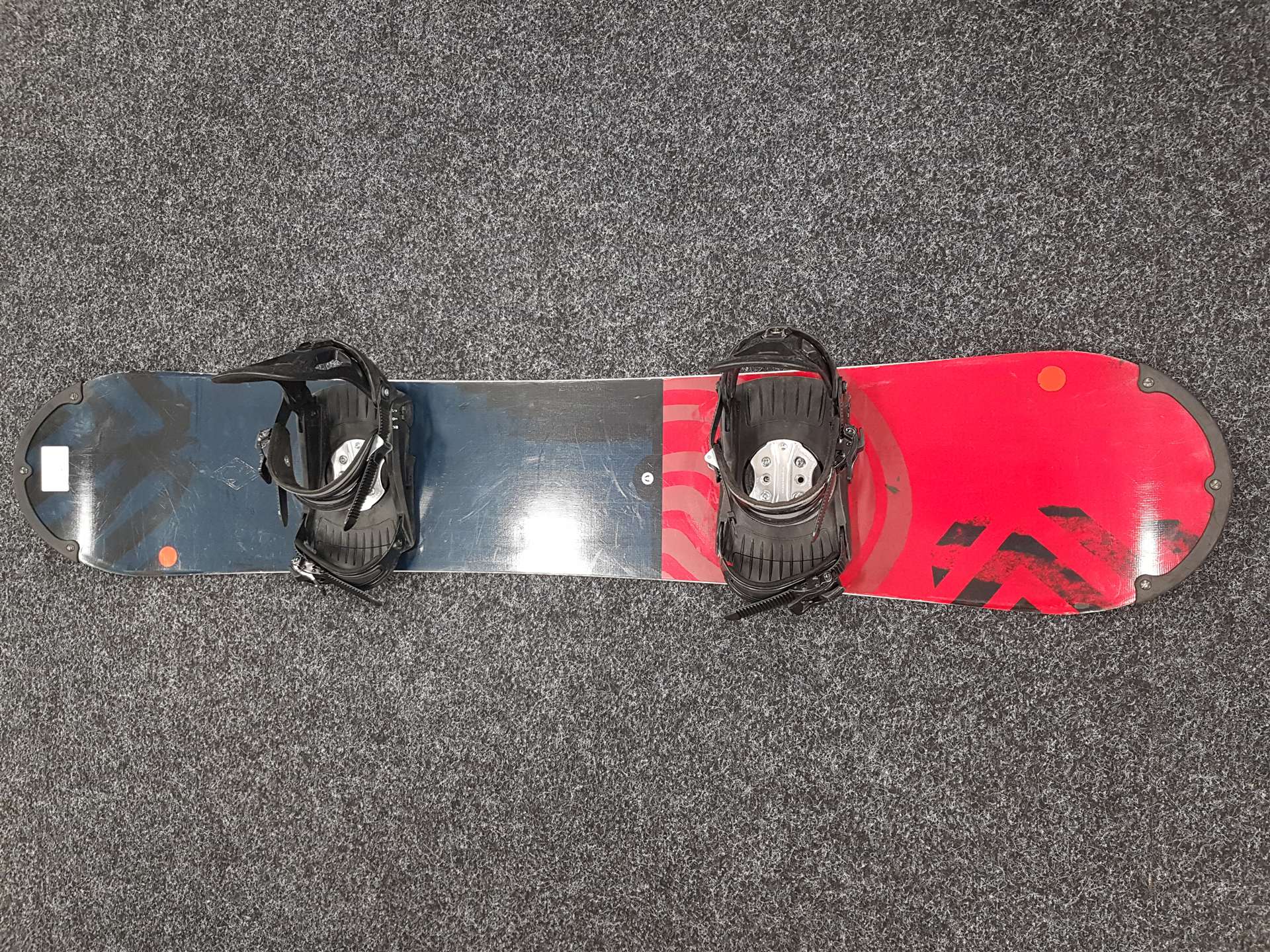 Snowboard K2 Raygun usato + attacchi Intercharger taglia L