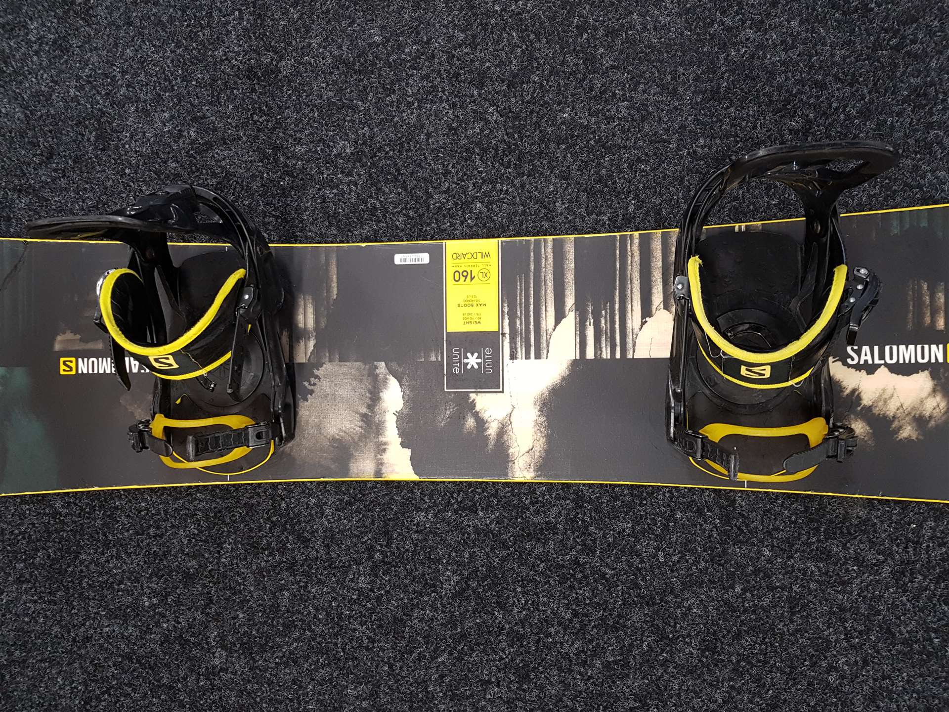Snowboard Salomon Wild Card folosit + legături Salomon mărimea L