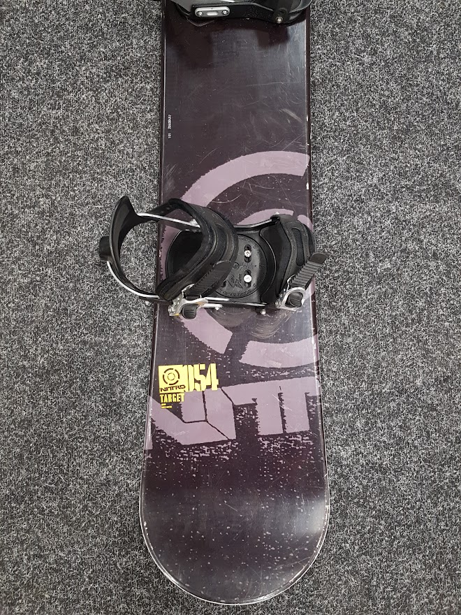 Używana deska snowboardowa Nitro Target + wiązania Snowmaster rozmiar L/XL