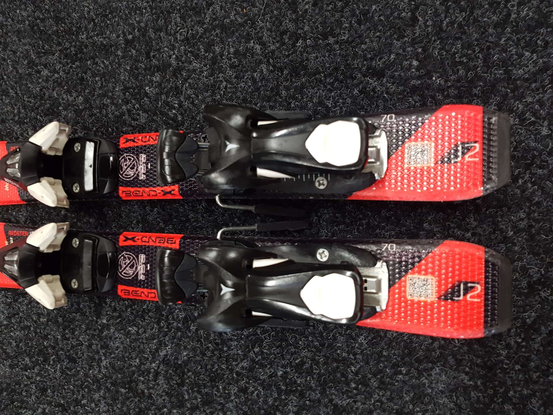 Gebrauchte Kinderski ATOMIC J2 + Atomic C5 Bindungen