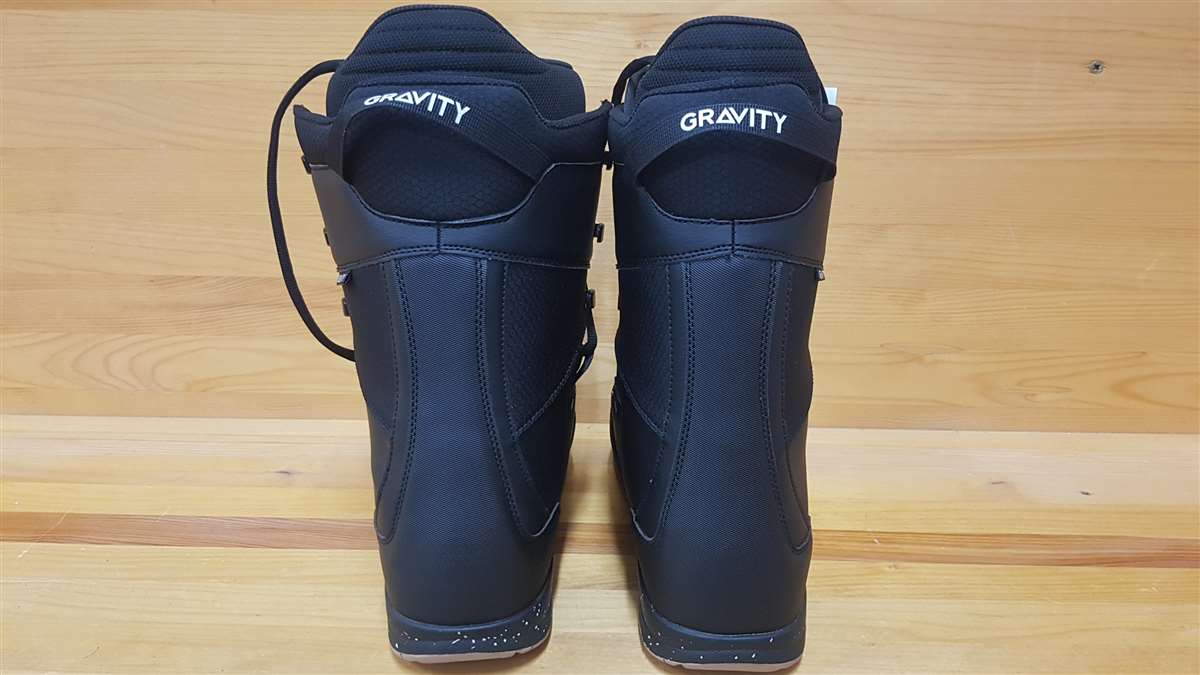 Bazárové snowboardové boty Gravity - stav NOVÉ