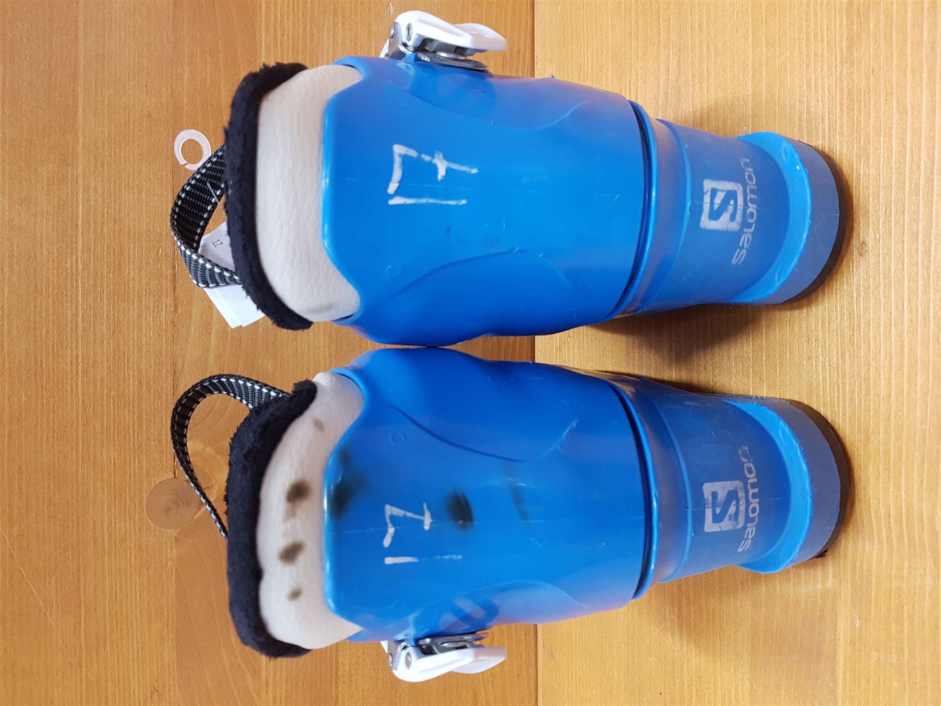 Chaussures de ski SALOMON T1 d'occasion