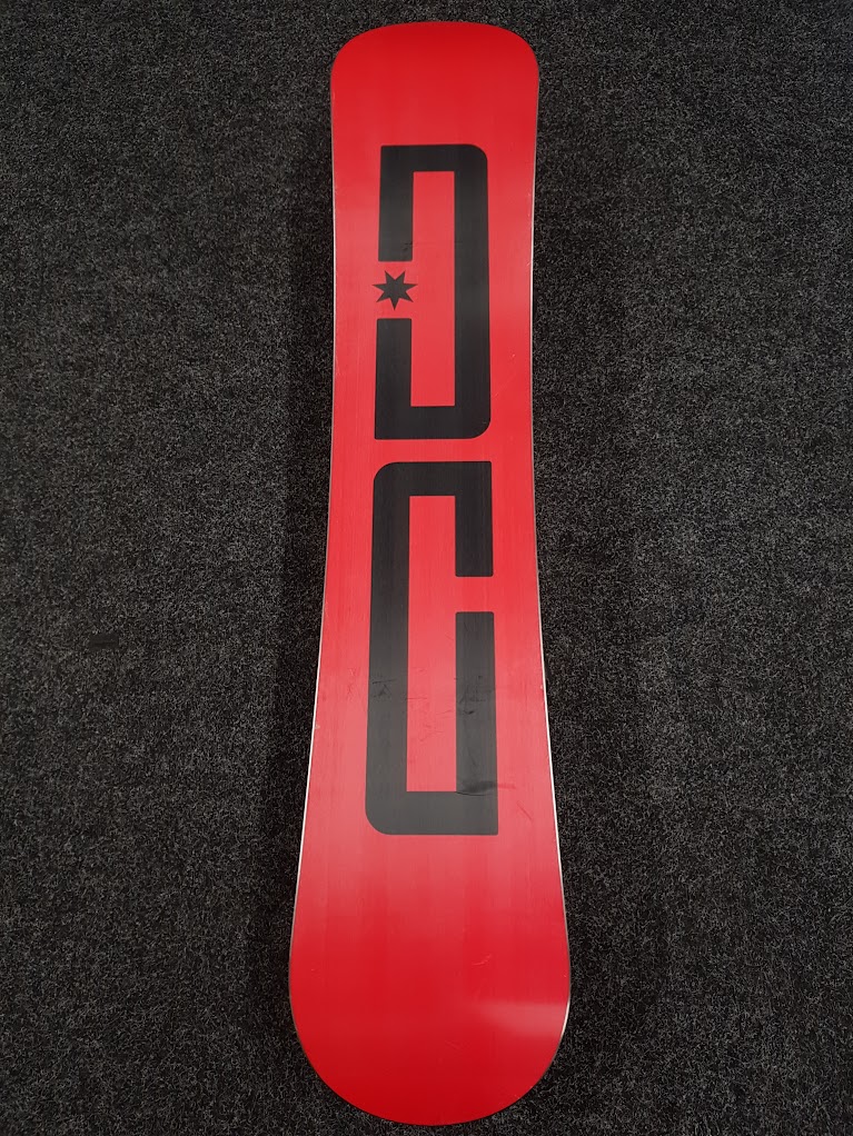 Deska snowboardowa Bazaar DC Focus + wiązania Salomon SpeedFit w rozmiarze S/M