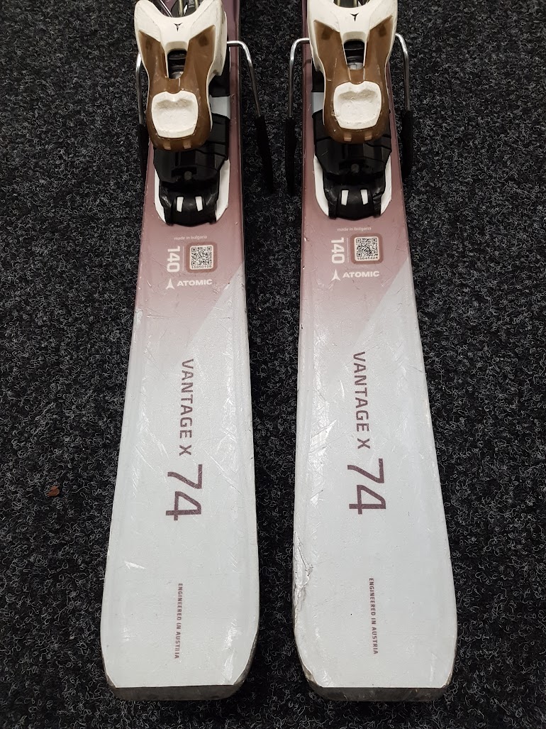 Jezděné lyže Atomic Vantage x 74